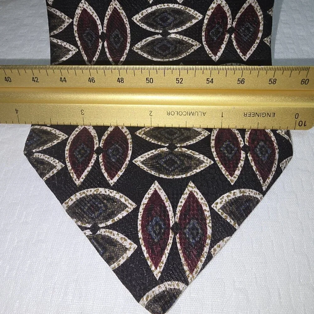 J.G. BROWN 100% SILK TIE MENS BLACK WITH CRIMSON MARQUIS DESIGN